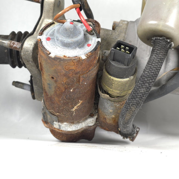 Rust, OEM 88-92 Tеvеs Anti-Lock Brake Part ABS Master Cylinder Booster Bosch