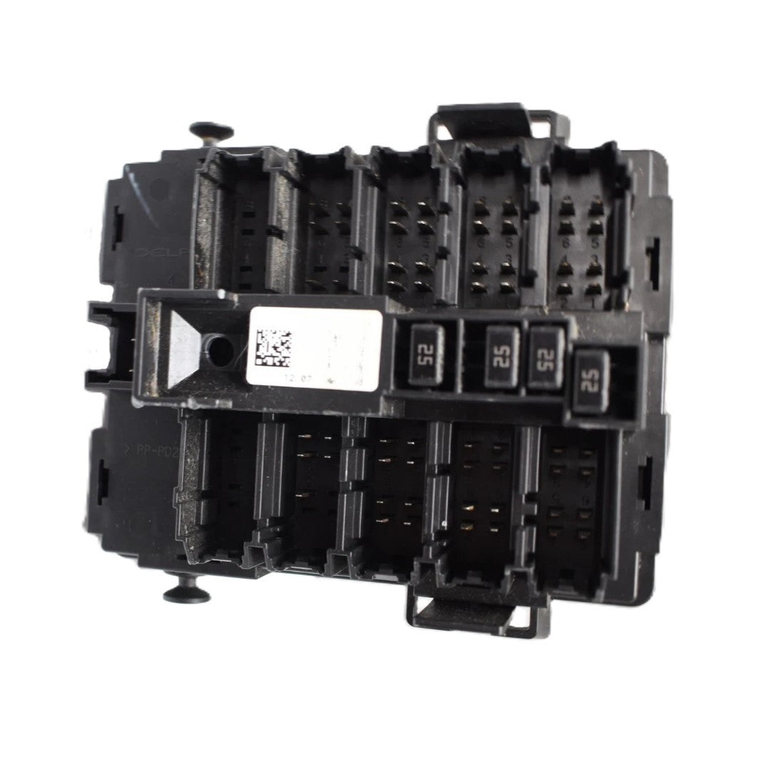 OEM 07-14 GM, Cabin Mid Section Fuse Box Fusebox Junction Relay Block