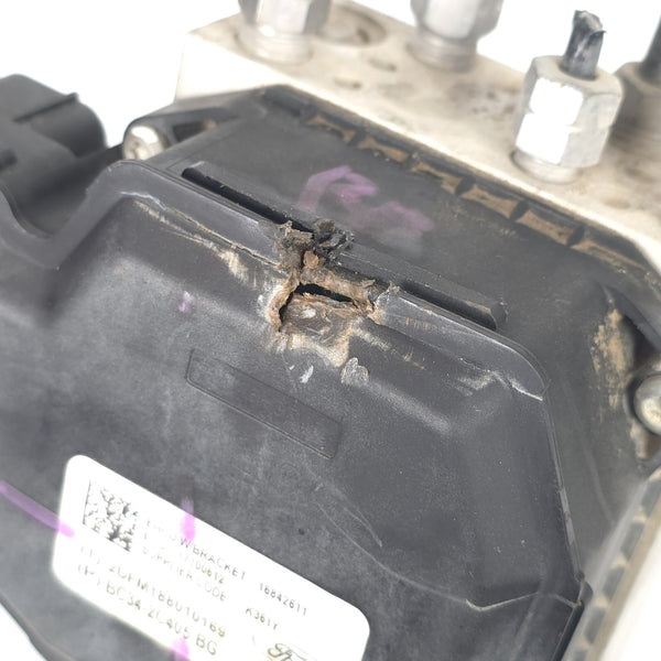 *Crack*  OEM 11-12 Ford F250-550, w/ Trailer Sway, Anti-lock Module only